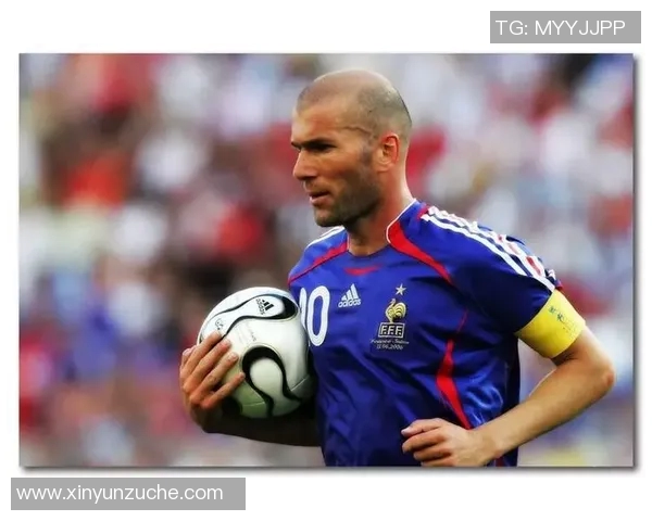 以足球巨星发型纹理为灵感探寻运动与时尚融合的新潮流 以足球巨星发型纹理为灵感探寻运动与时尚融合的新潮流