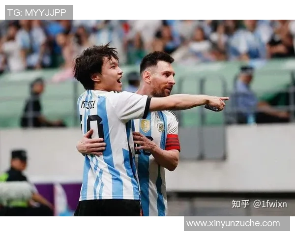 大度足球巨星以宽广胸怀赢得队友情谊与球迷尊敬 大度足球巨星以宽广胸怀赢得队友情谊与球迷尊敬